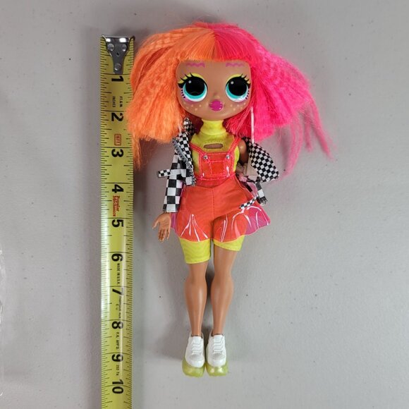 LOL Surprise OMG Neonlicious Fashion Doll Articulated for Posing 10 Pieces READ - Picture 10 of 11